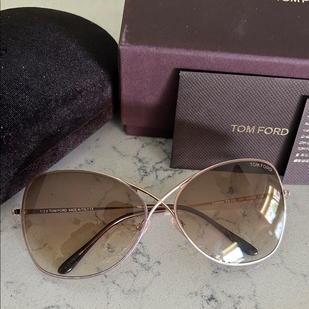 Tom Ford Collette butterfly sunglasses with case